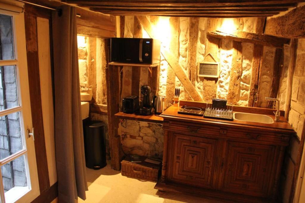 Cosy Studio Place Sainte Catherine Honfleur Buitenkant foto