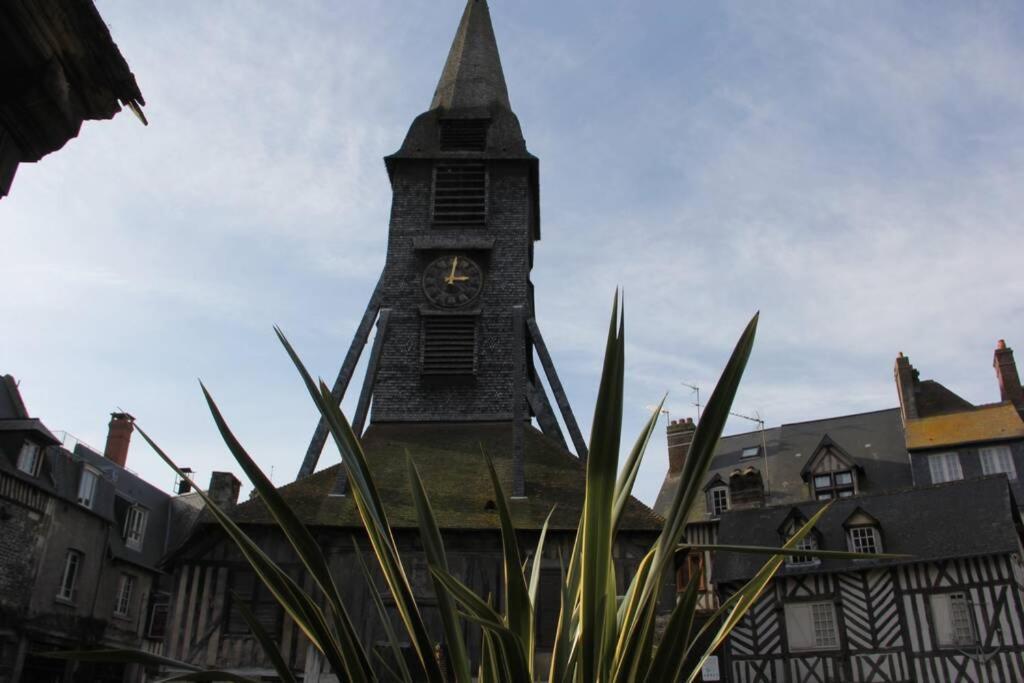 Cosy Studio Place Sainte Catherine Honfleur Buitenkant foto
