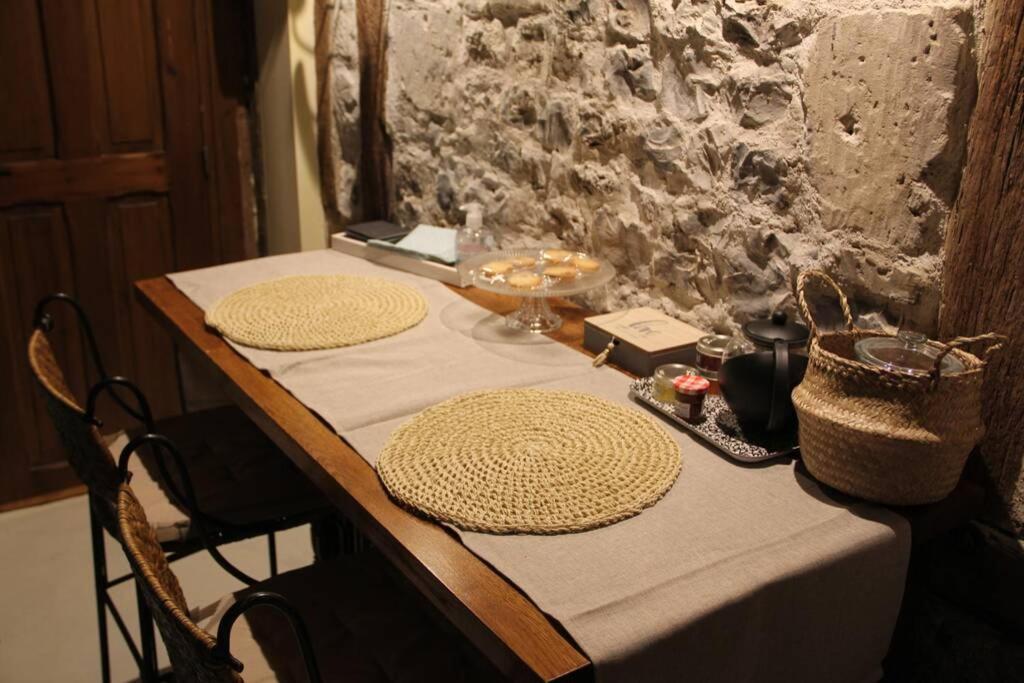 Cosy Studio Place Sainte Catherine Honfleur Buitenkant foto